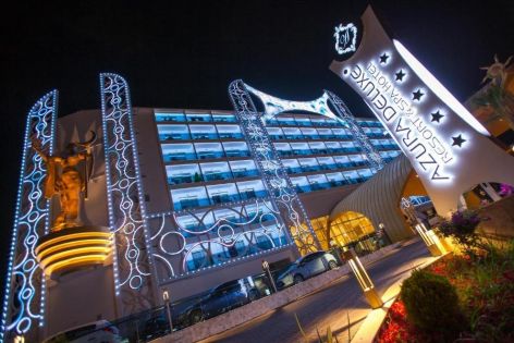 Azura Deluxe Resort & Spa Hotel